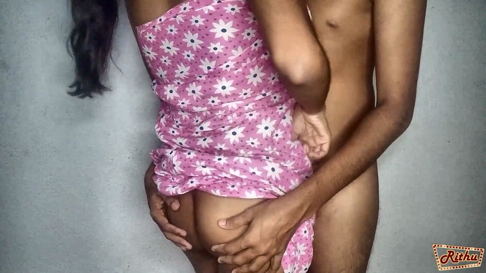 Sri Lankan Beautiful Village Girl Fuck On My Room