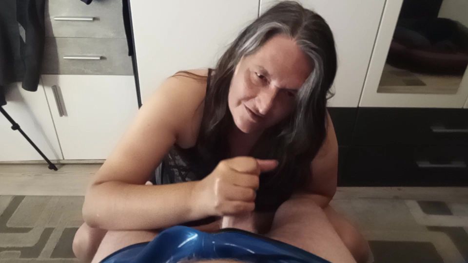 German BBW 53 milks old grandpa's cock dry clip 2