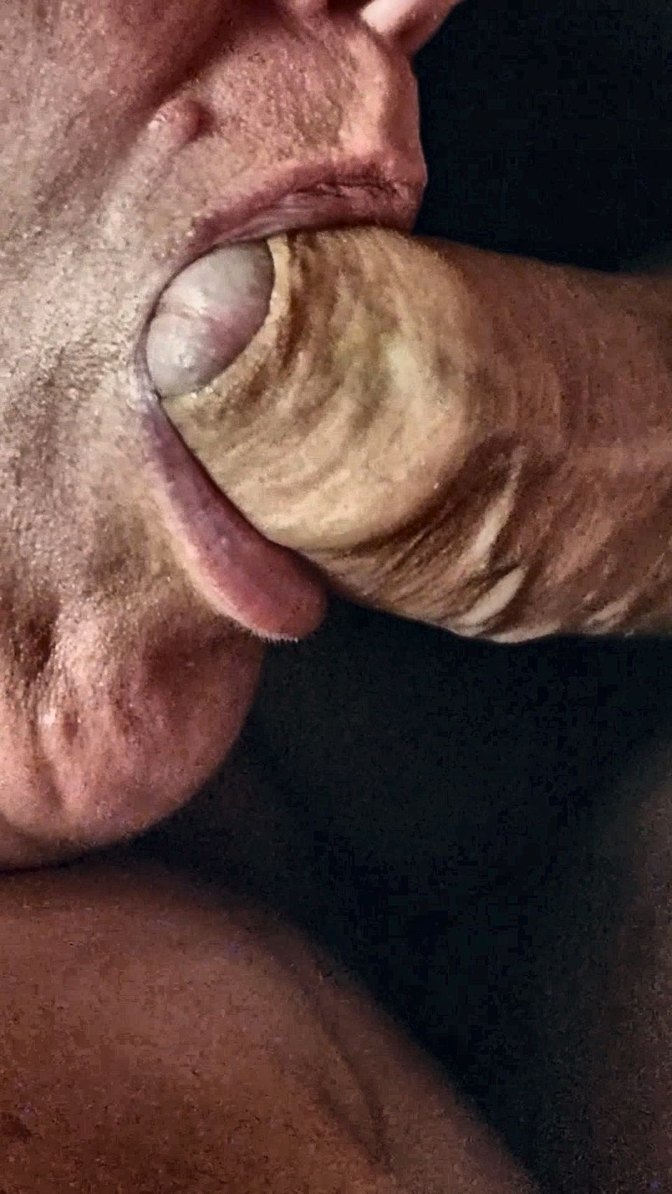 Amateur Mature gives blowjob and cuckold cum in her panties