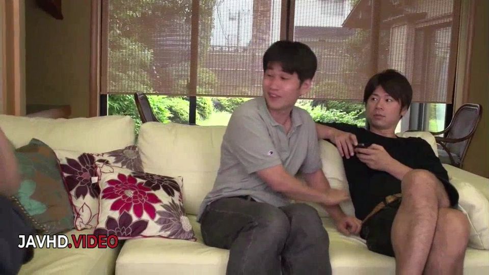 Suzu Ichinose Takes a Hot Japanese Cumshot After Intense Oral Pleasure