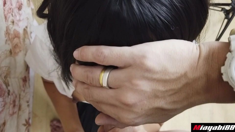 Thai University Student 18 years old blowjob her teacher then doggy fuck until he cumshot