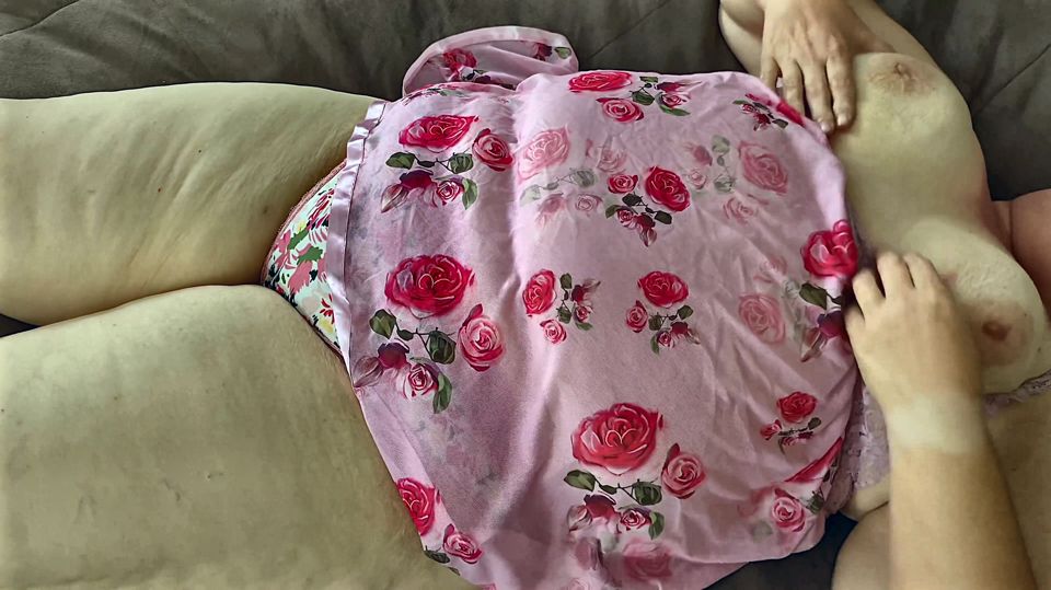 Cum and Watch Me Flashing and Showing off My Big Fat Ass and Plump Pussy in Panty
