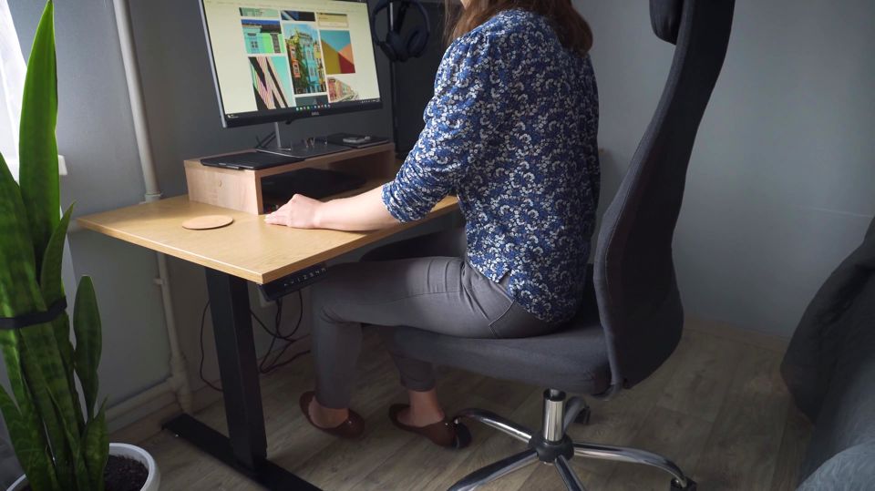 Naughty Colleague Seduces You with Camel Toe in Tight Jeans