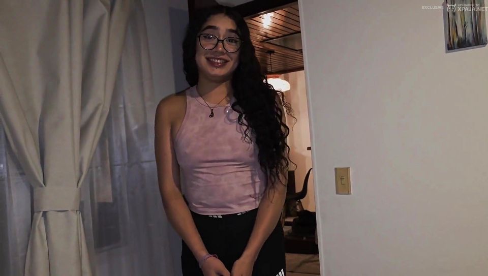 Valen Vega Convinces Her Stepbrother Scarlett to Debut Together in Xpaja