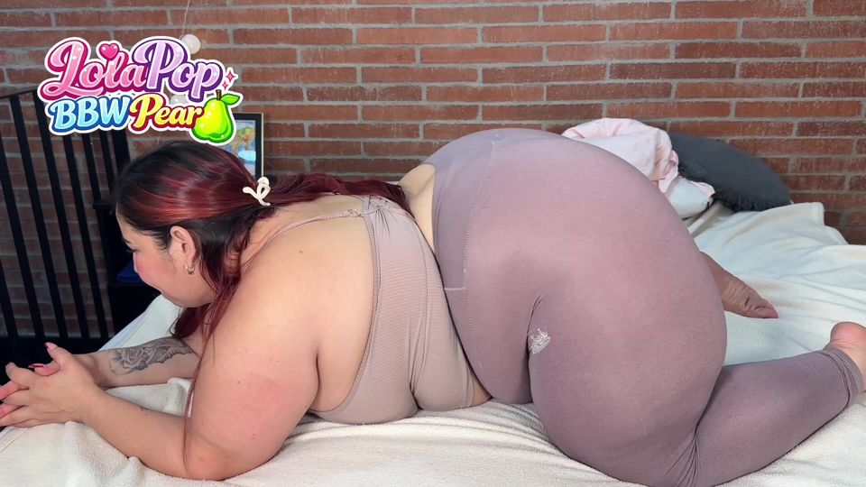 Fat BBW Side View Body Shake - Big Ass & Belly Jiggling All Over