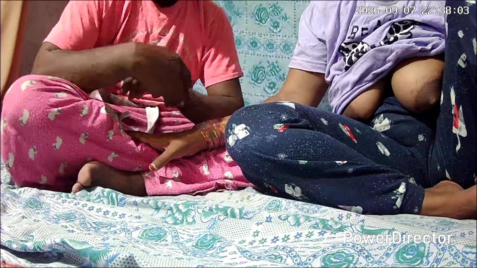 Indian bhabhi and Dewar fucking in the house 3875