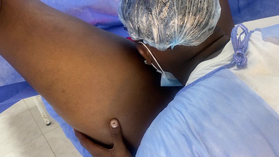 Gynecologist deeply checks his patient's pussy and they end up fucking