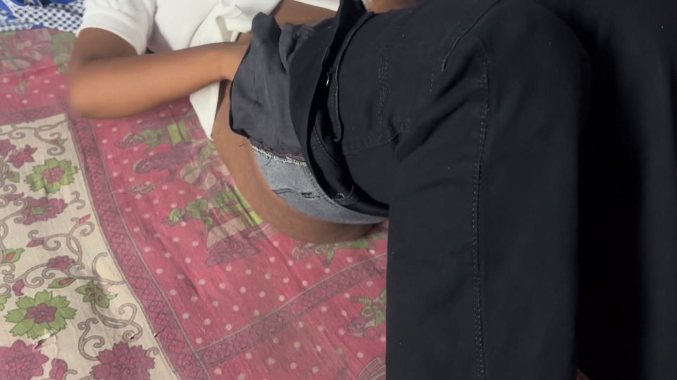 Today Sarita bhabhi gave me a chance to serve her, I must her, the whole room had a voice.
