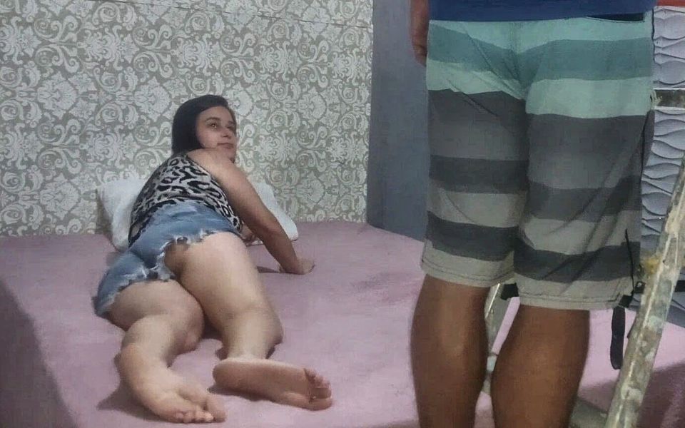 I Called The Neighbor To Fix The Lamp And I Ended Up Catching Him Looking At My Ass