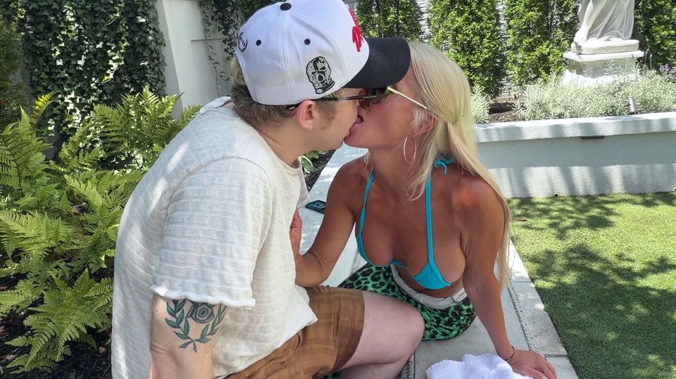 Hotwives Lora and Tatiana Pick up Scotty Long by Pool for Threesome BJ Rimjob and Boobjob of His Life