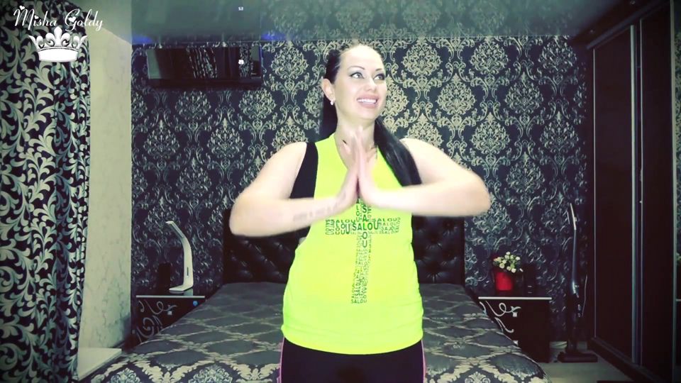 Beating my weight lifting challenge! More than 80 repeats for biceps