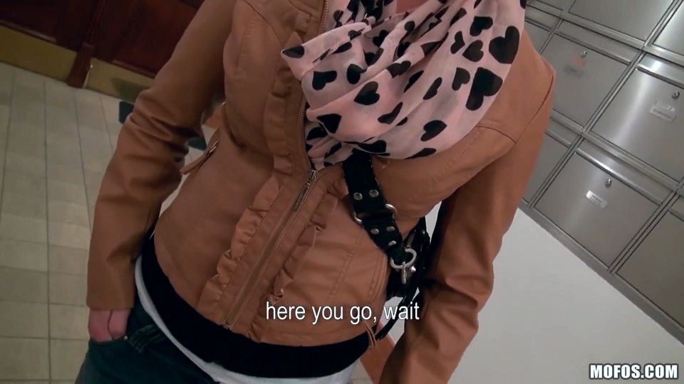 Pickups - Blonde Tonya Takes Steve Cash to Flaunt Her Large Bust & Get Fucked in Hallway