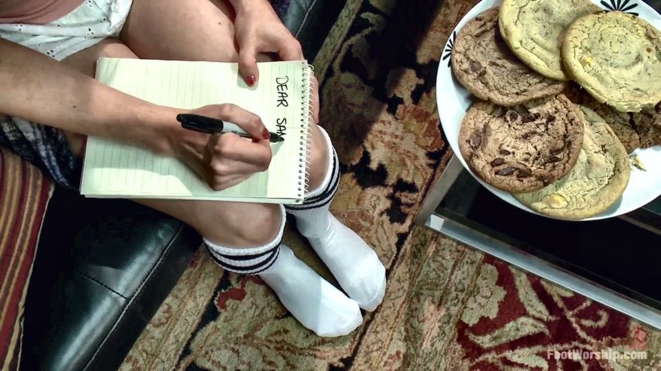 Holiday Lesbian Foot Sex