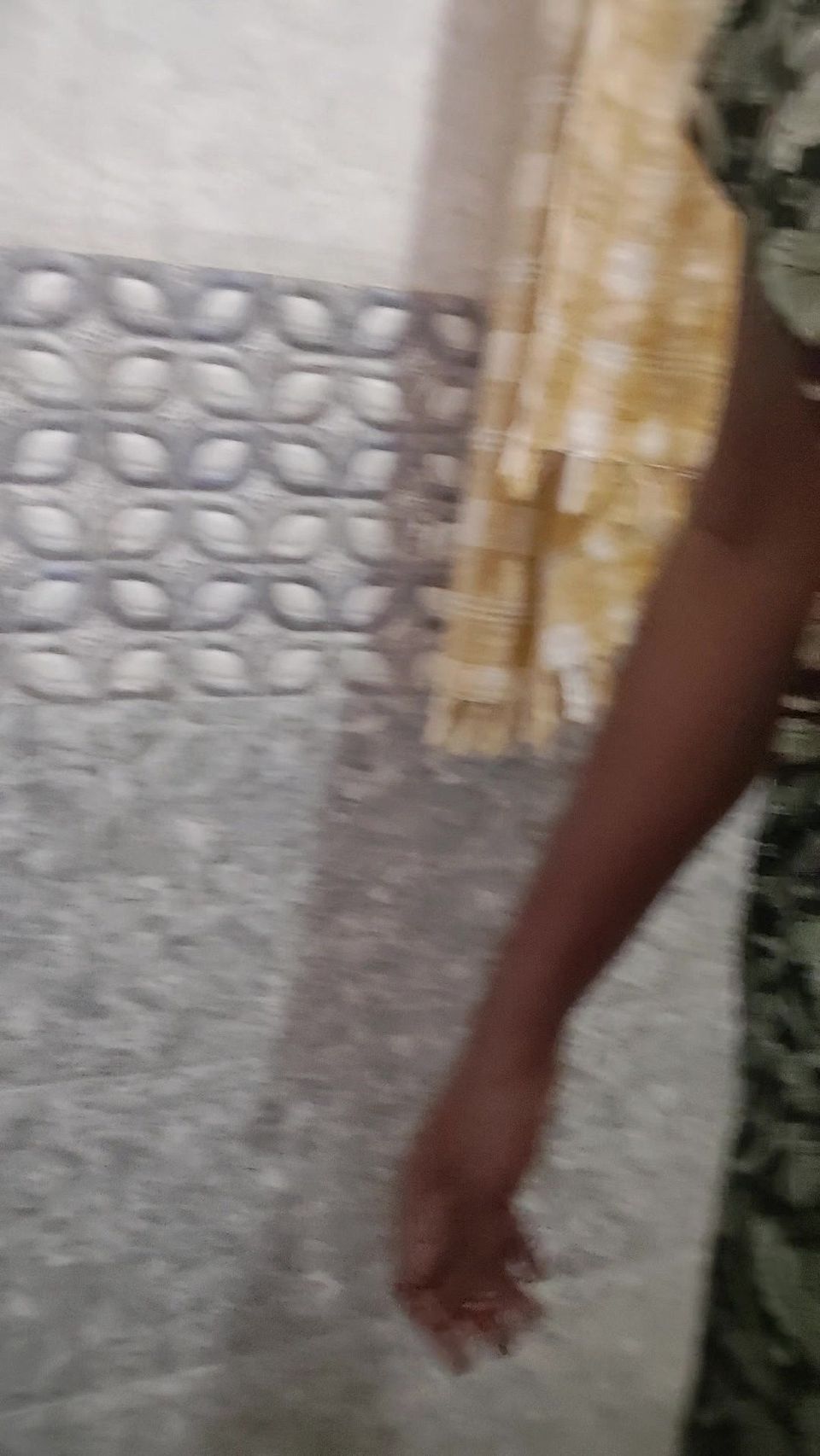 Urine closeup & Ass show