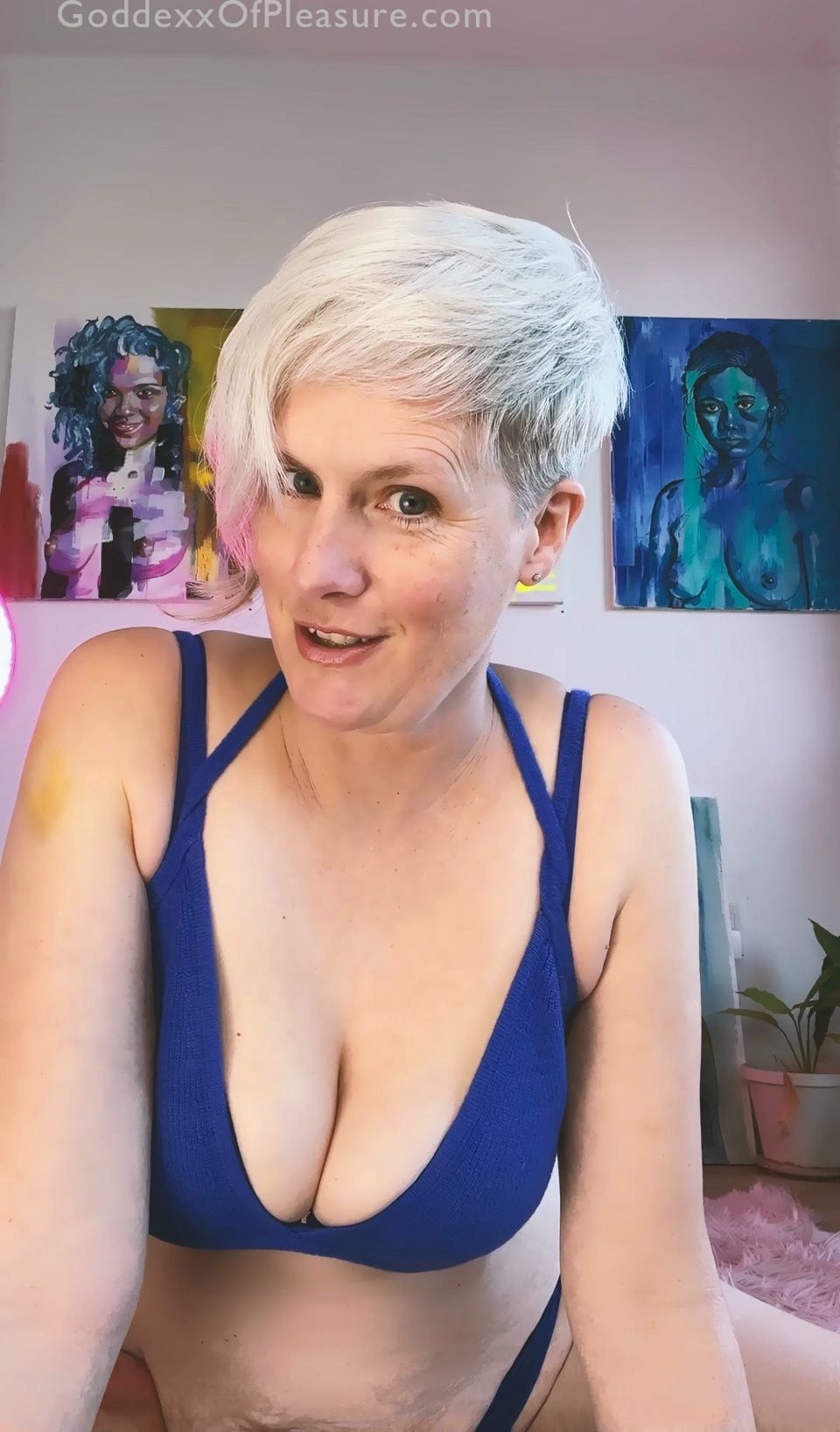 Hot Stepmother Encourages You and Teaches You How to Eat Your Cum - MILF JOI Praise CEI