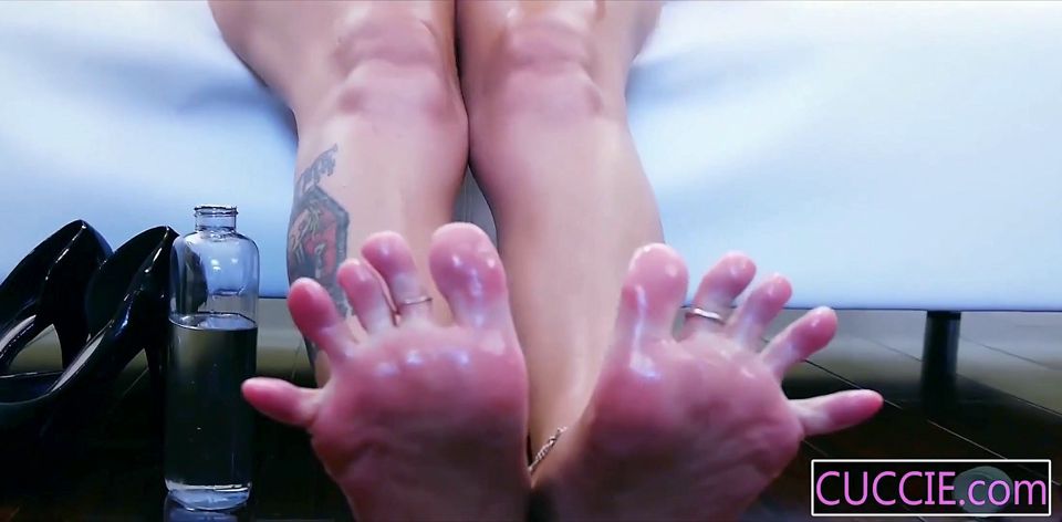Ginary Anal Play