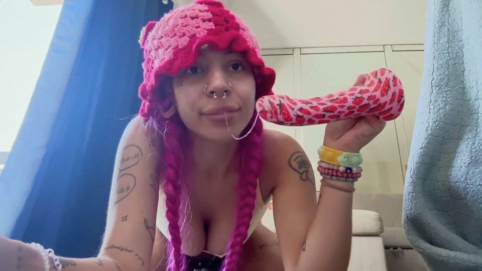 Dildo Sucking Deep-throating Teen Drool Face-fucking