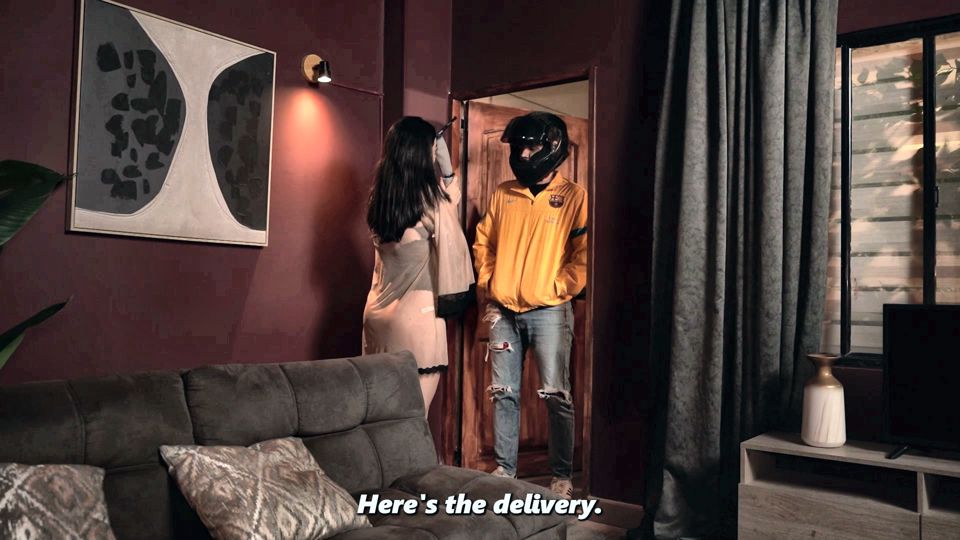Sex with the Delivery Guy - 5 Stars for the Service