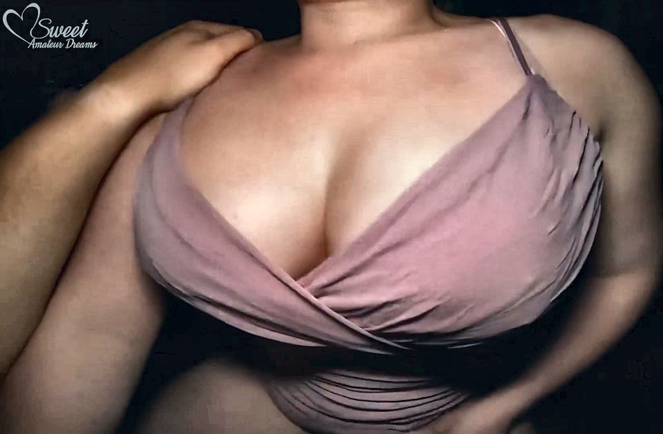 Stepmom with Big Milky Boobs Squirts Me All Over - Close up Creampie