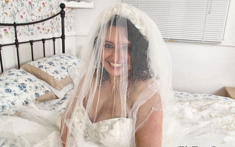 Here Comes the Bride and She Sticks Her Finger up Her Craving Cunt