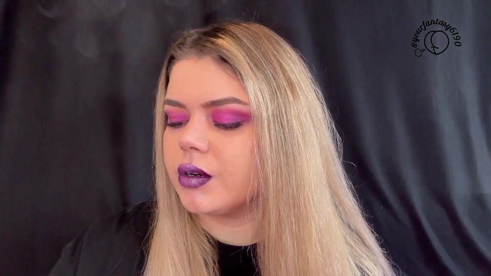 Velvet Vixen: Smoking Seduction