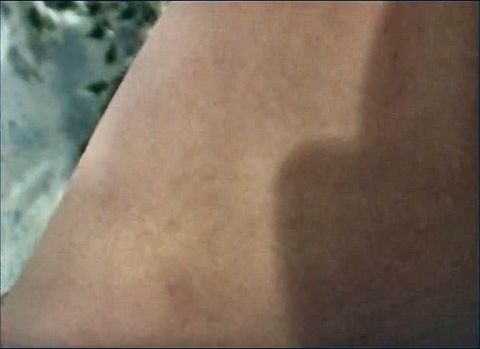 Solo sex of an amateur milf showing her wet pussy
