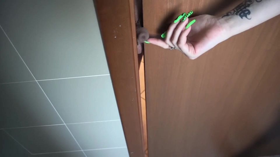 Femdom crazy chick punishing his cock on the door