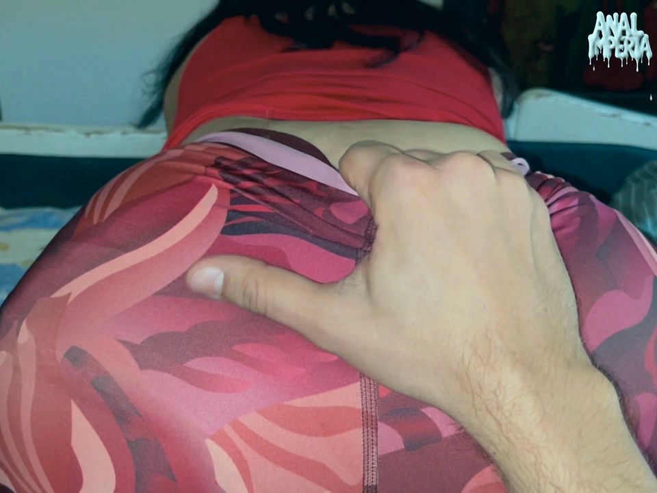 Stepsis wants dick now, no time to take off her yoga pants PART 1
