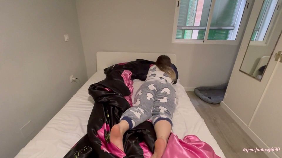 Morning farts in pajamas