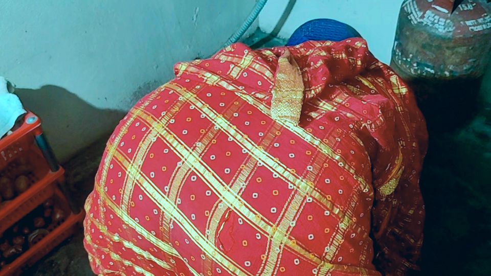 Hot bhabhi fuking neighbour boy's Hard