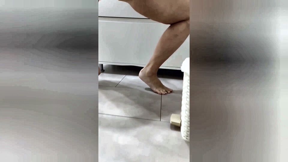 Selena's Naked Posing and Sex Before Going Out