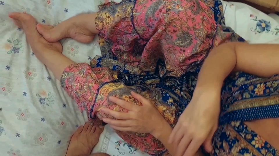 Amateur Blonde Mature Wife Enjoys Oral Sex