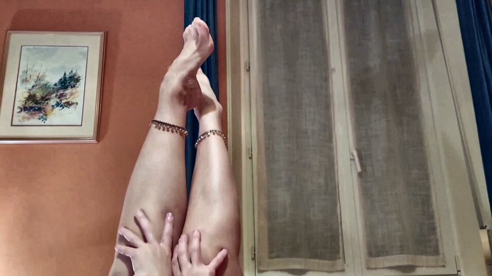 Blonde Mature Wife Enjoys Daily Sex