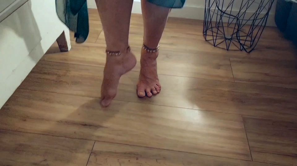 Amateur Blonde Mature Wife Enjoys Sex After Walk